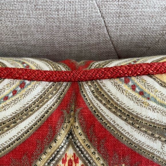 KRAVET LATIKA CIRCUS LUMBAR PILLOWS WITH DOWN INSERTS | SET OF 2 | EUC - Picture 3 of 5